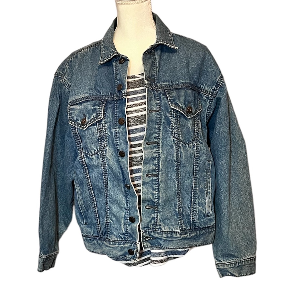 Vintage Liz Wear Denim Jean Jacket Size Medium with 6 pockets - Picture 1 of 16